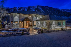 $5M Luxury Waterfront Villa - 14 MI to Aspen